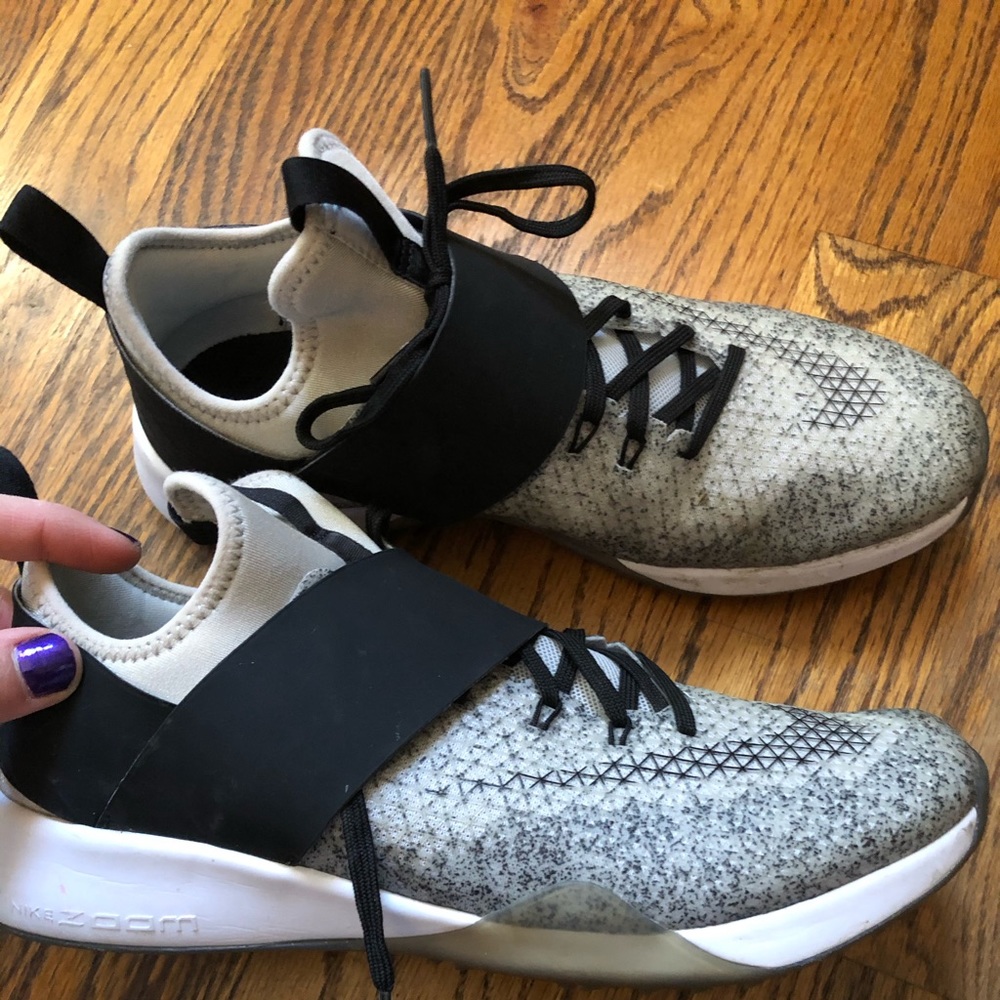 Nike zoom shoes
